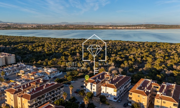 Resale - Apartment flat - Torrevieja - La Siesta