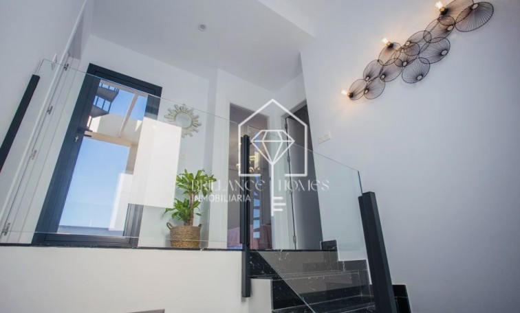 Obra nueva - Detached chalet - Los Montesinos - 03187