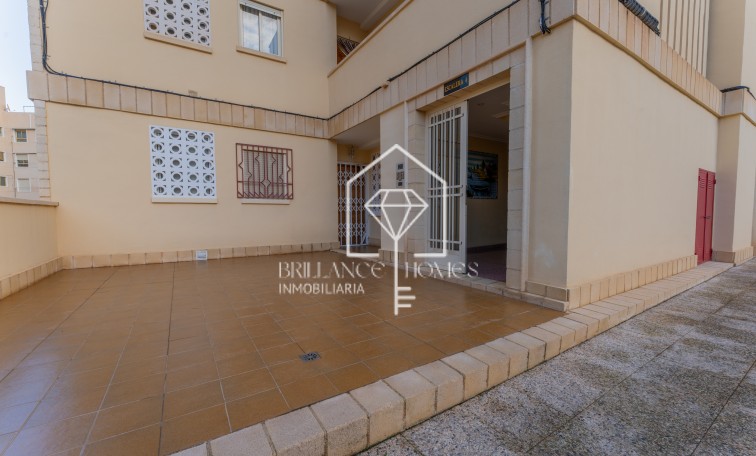 Segunda mano - Apartamento / piso - Los Arenales del Sol - Arenales