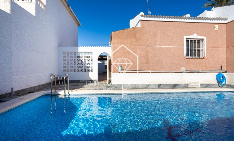 Revente - Detached villa - Torrevieja - Urbanización San Luis