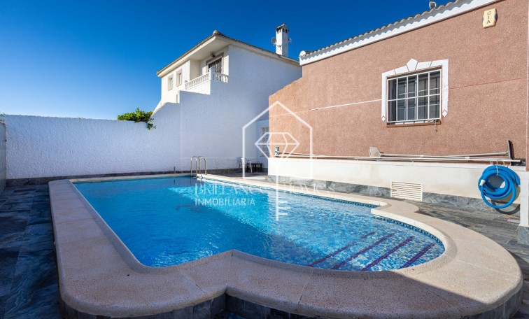 Revente - Detached villa - Torrevieja - Urbanización San Luis
