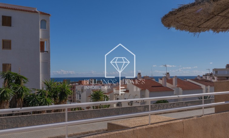 Resale - Bungalow - Los Arenales del Sol - Arenales