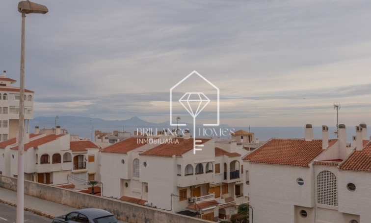 Resale - Bungalow - Los Arenales del Sol - Arenales