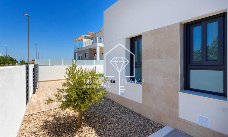 Obra nueva - Villas - Daya Nueva - 03150