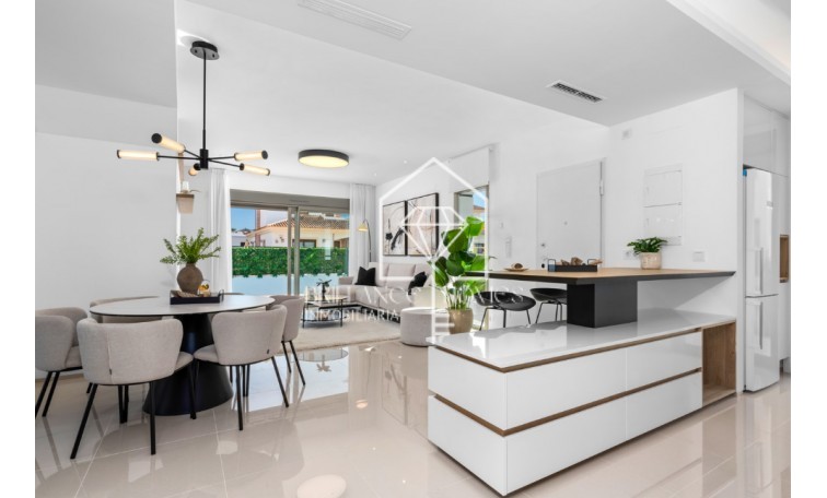 Obra nueva - Villas - Los Alcázares  - 30710